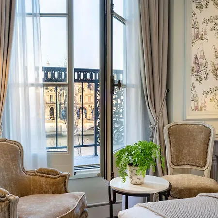 Hotel Du Quai Voltaire Parigi