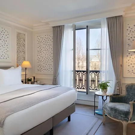 Du Quai Voltaire Parigi