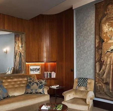 Du Quai Voltaire Hotel Paris