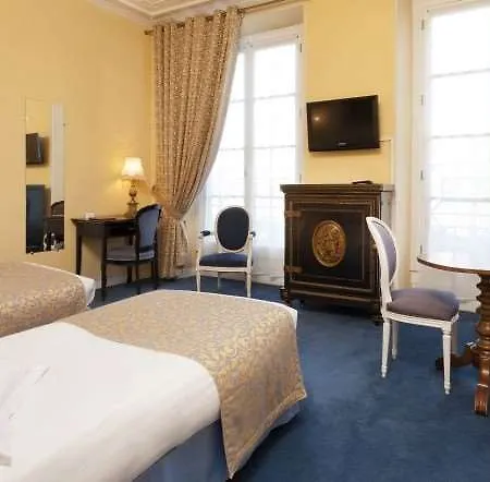 Hotel Du Quai Voltaire Parigi