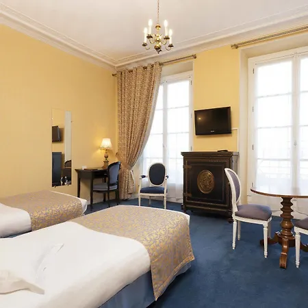 Du Quai Voltaire Hotel Parigi