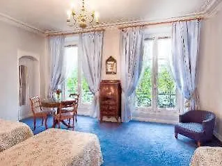 Hotel Du Quai Voltaire Parigi