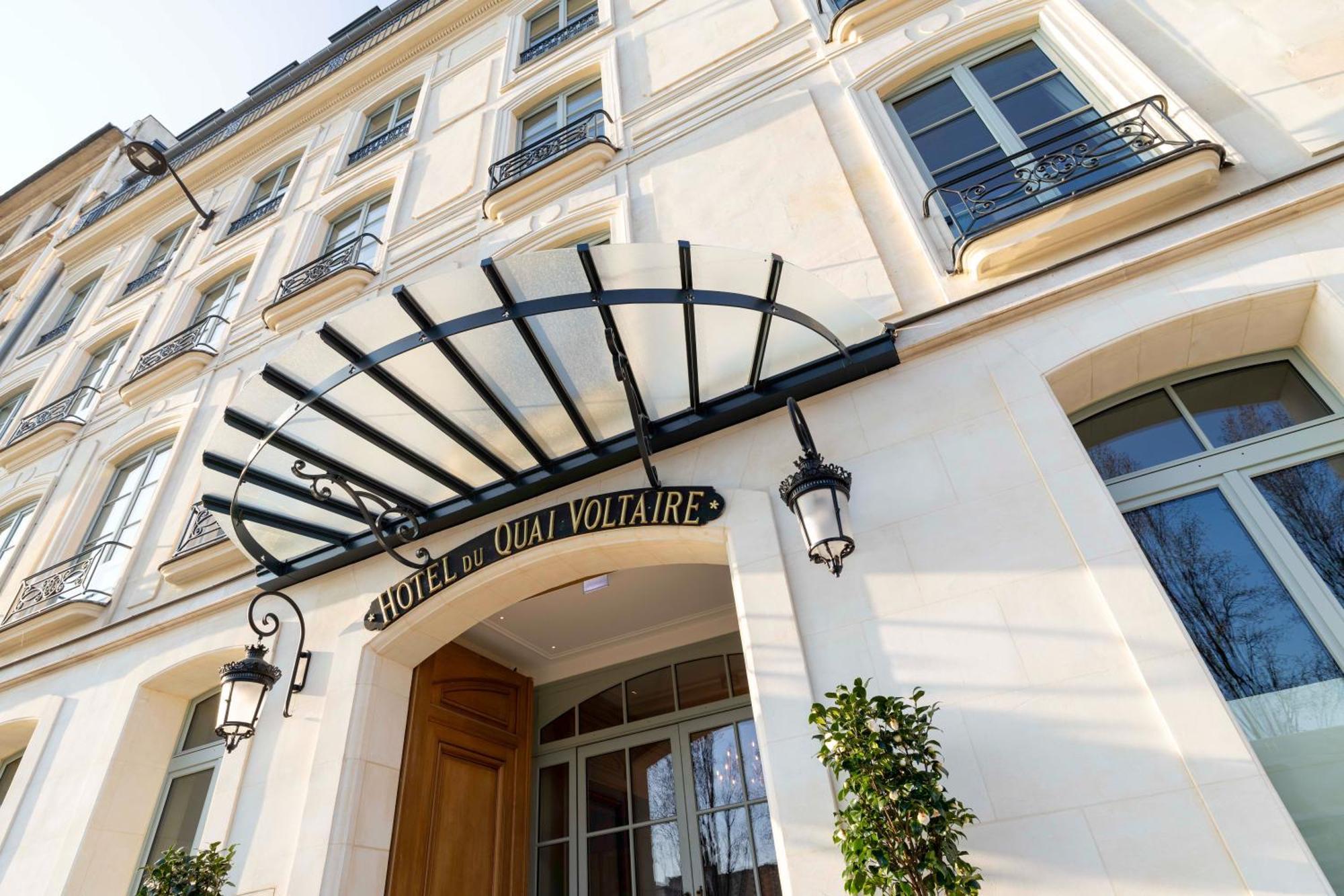 Du Quai Voltaire Paris