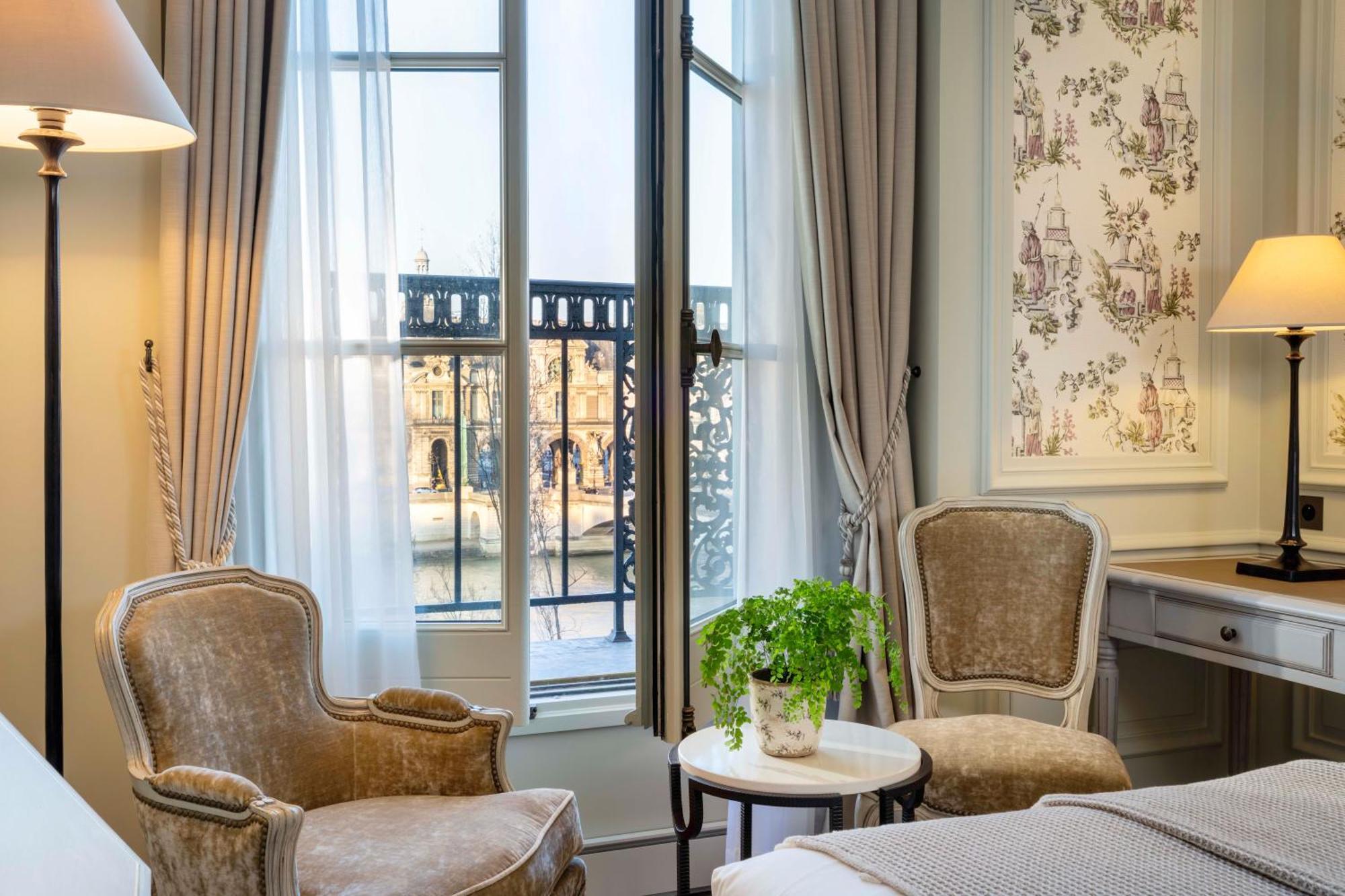 Hotel Du Quai Voltaire Paris