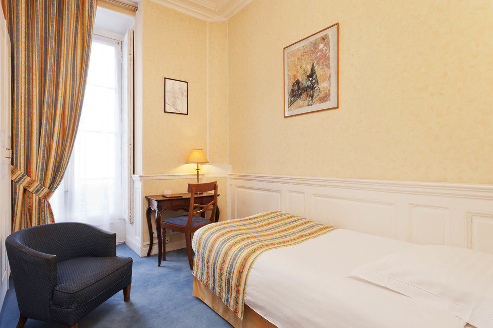 Du Quai Voltaire Hotel Paris