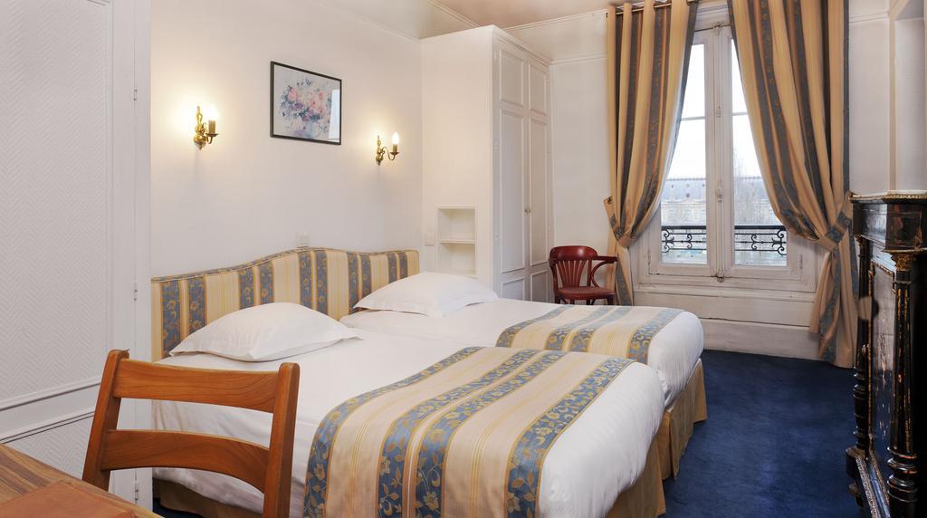 Du Quai Voltaire Hotel