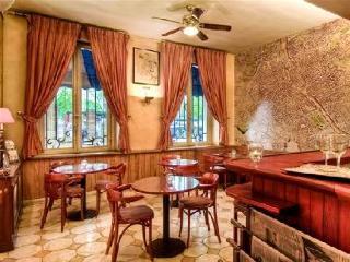 Hotel Du Quai Voltaire 4*